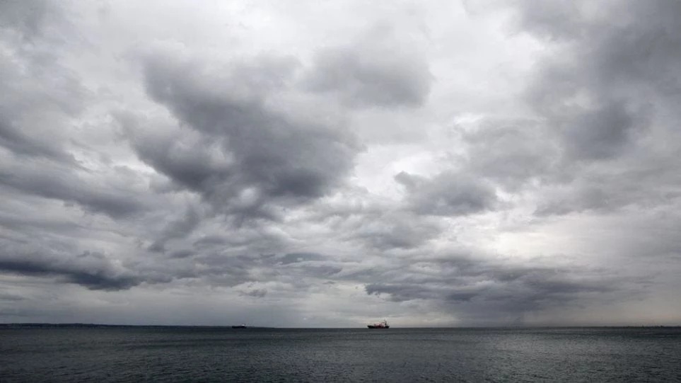 Φθινοπωρινό σκηνικό με συννεφιά και τοπικές βροχές σε όλη τη χώρα τις επόμενες μέρες
